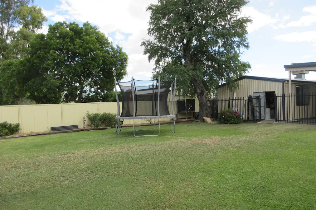115 Crane Street, Longreach, QLD, 4730 - Image 15