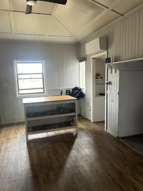 12-14 Wilson Street — photo 11 of 16