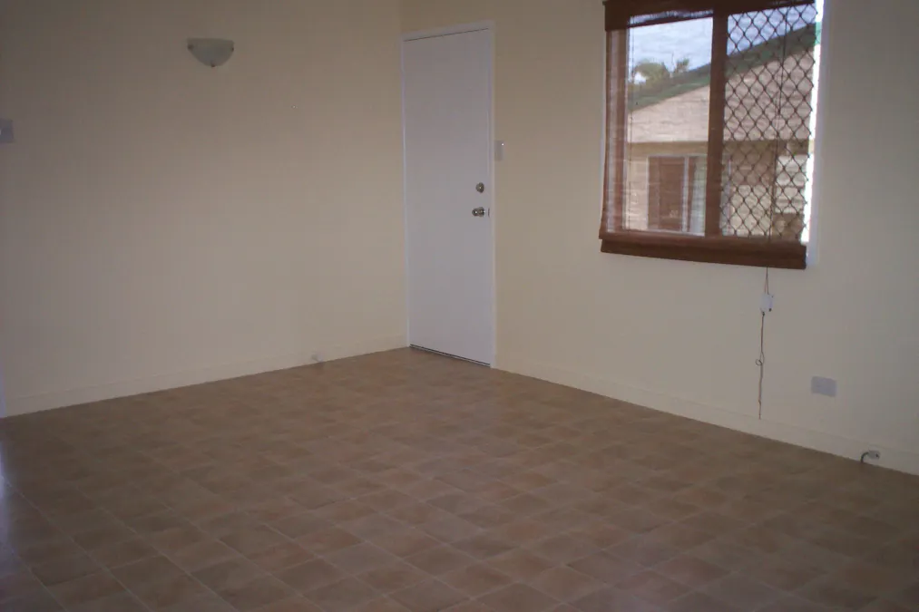 1/6 Force Street, West Gladstone, QLD, 4680 - Image 9