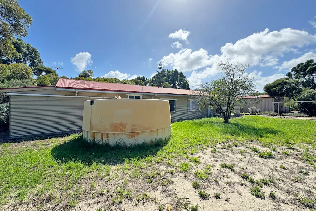 221 Helms Drive, Pink Lake, WA, 6450 - Image 25