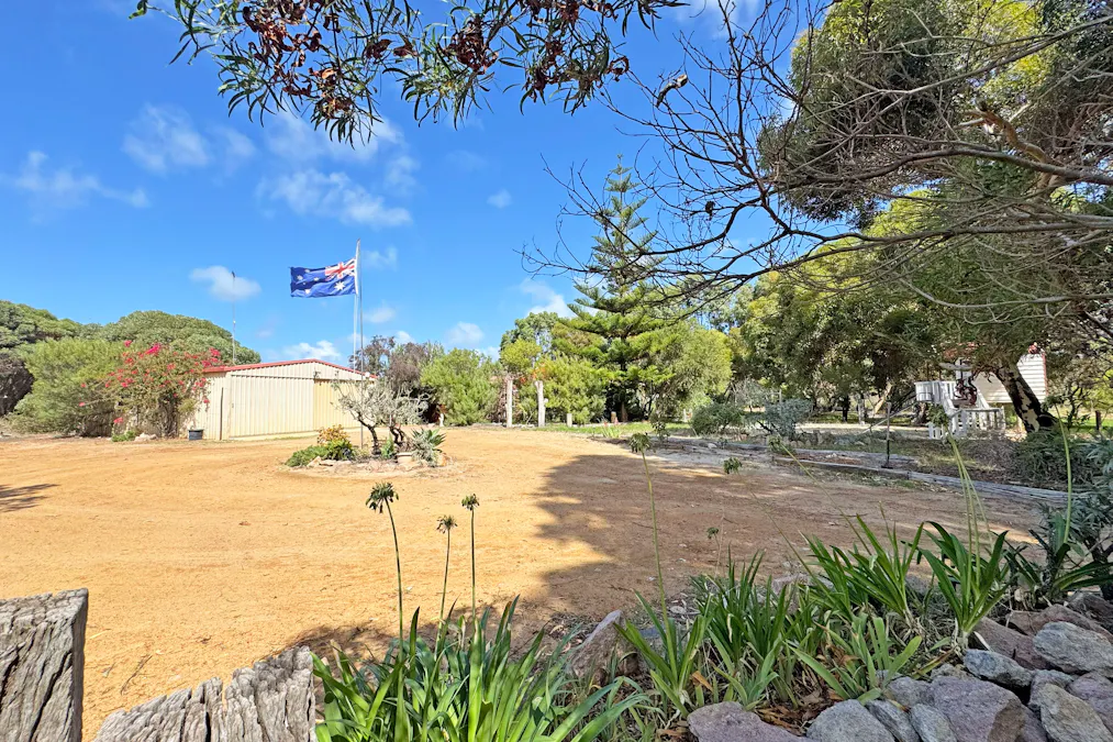 221 Helms Drive, Pink Lake, WA, 6450 - Image 24