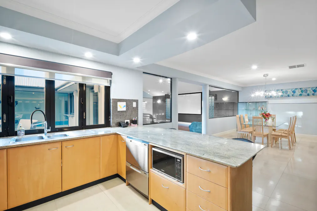 16 Fisher Street, Rockingham, WA, 6168 - Image 6