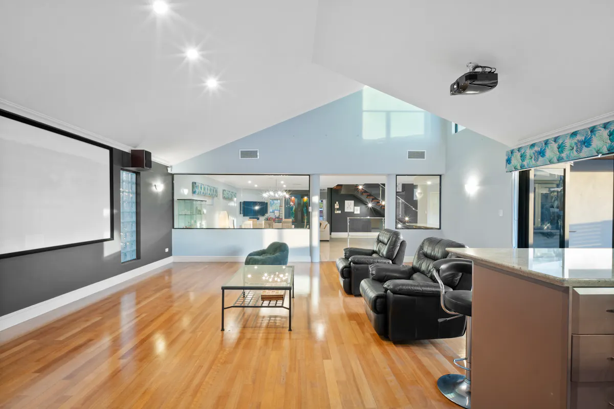 16 Fisher Street — photo 10 of 30