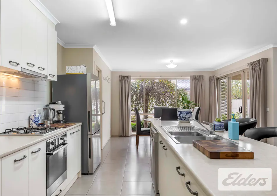 32 Grand Junction Drive, Miners Rest, VIC, 3352 - Image 6