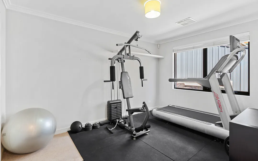 4 Bransby Street, Morley, WA, 6062 - Image 22