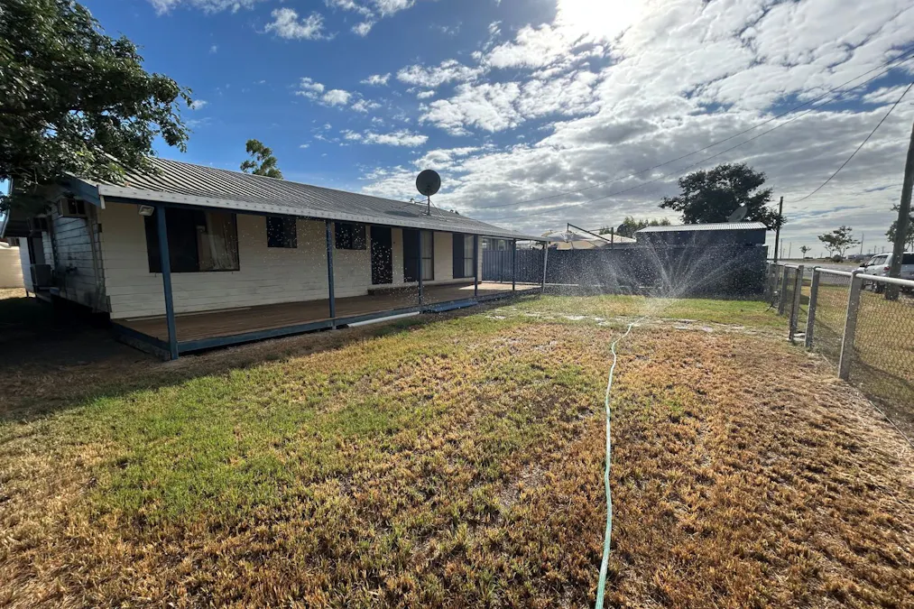 59  Goldring Street, Julia Creek, QLD, 4823 - Image 9