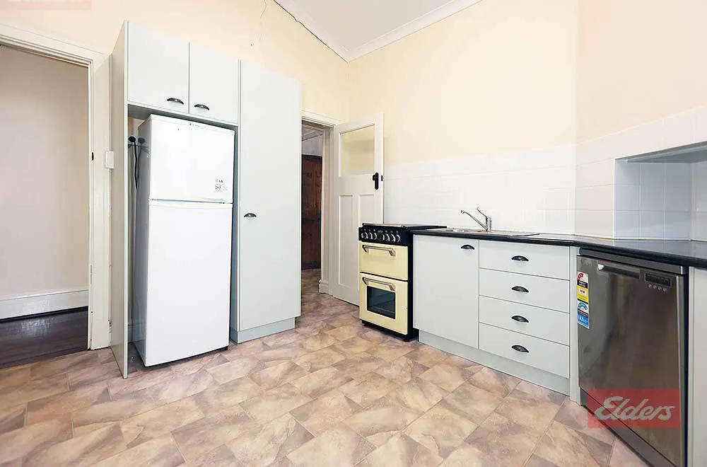 6 Falcon Street, Narrogin, WA, 6312 - Image 8