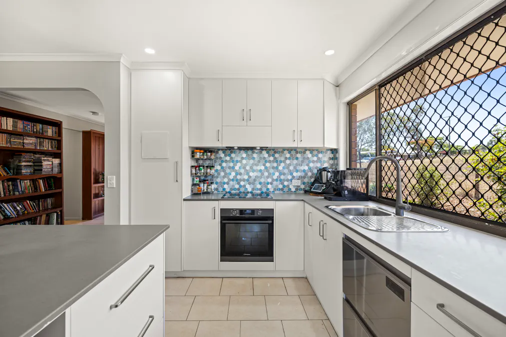 36 Talisker Street, Kingsthorpe, QLD, 4400 - Image 8