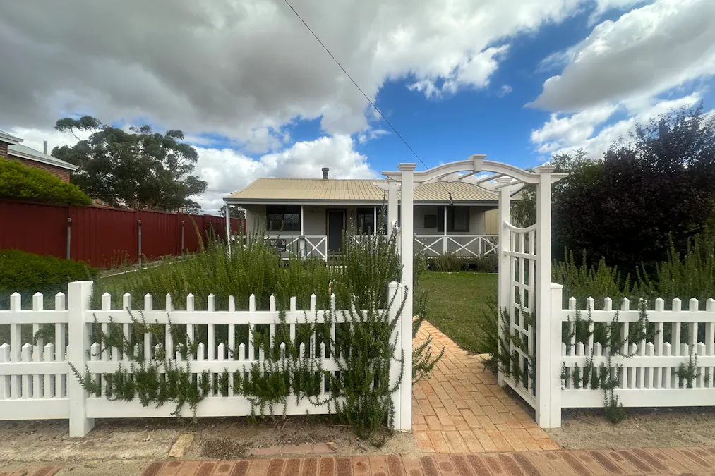 37 Yougenup Road, Gnowangerup, WA, 6335 - Image 1