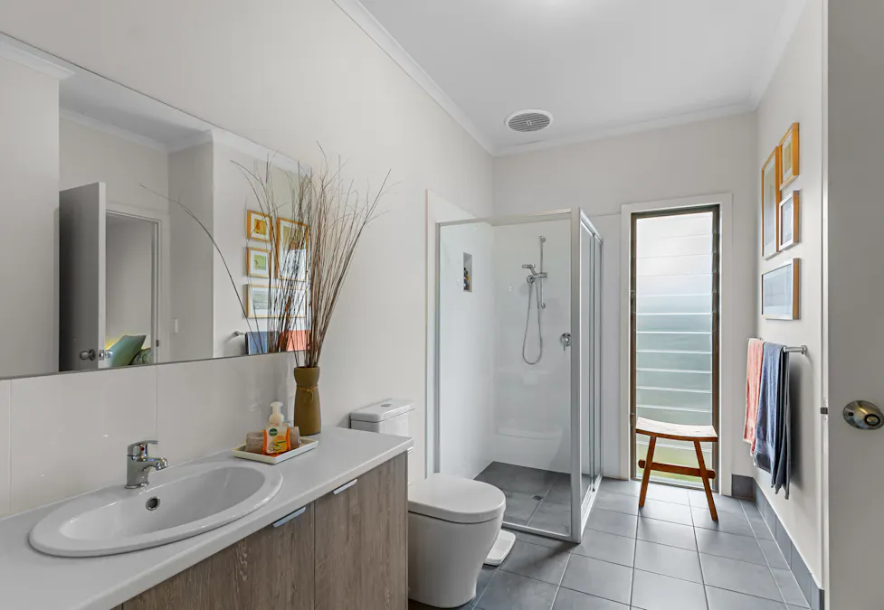 8 Adelaide North Road, Watervale, SA, 5452 - Image 15