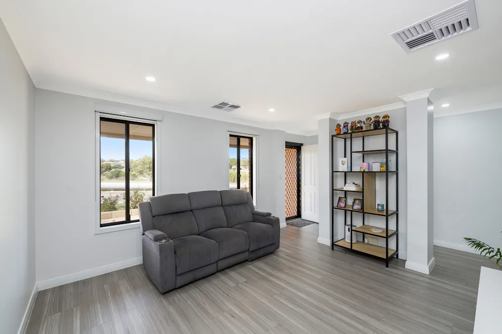 137 Throssell Street, Northam, WA, 6401 - Image 3