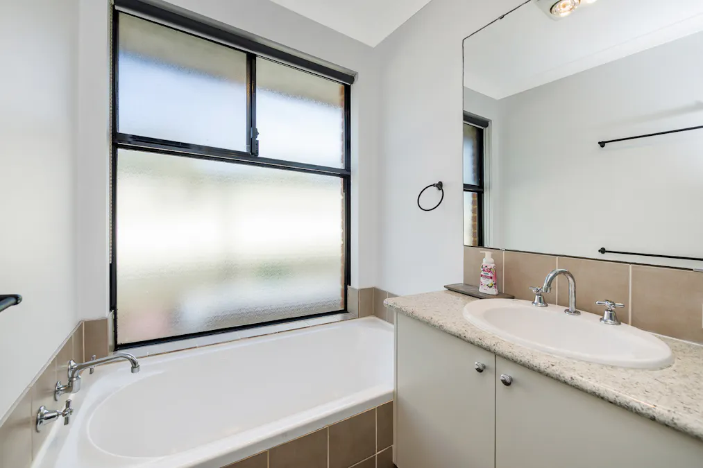 137 Throssell Street, Northam, WA, 6401 - Image 23