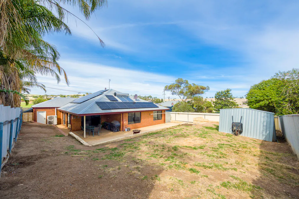 137 Throssell Street, Northam, WA, 6401 - Image 31