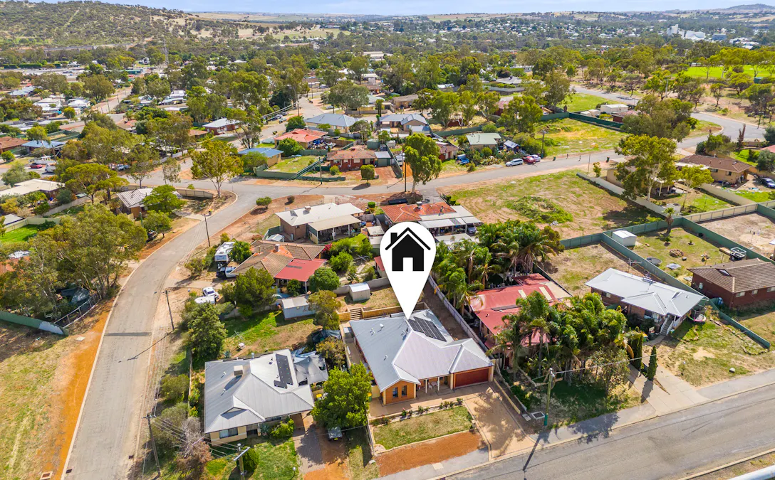 137 Throssell Street, Northam, WA, 6401 - Image 32