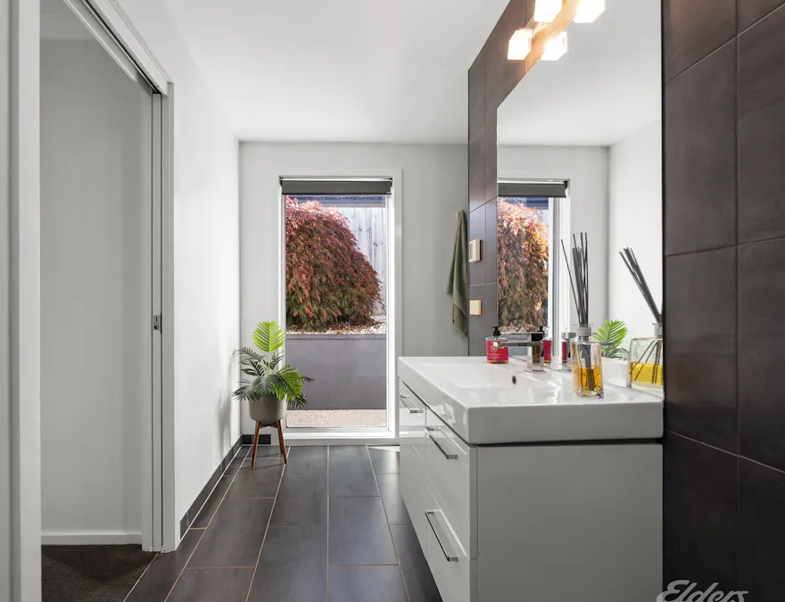 29 Berkshire Parade, Penguin, TAS, 7316 - Image 14