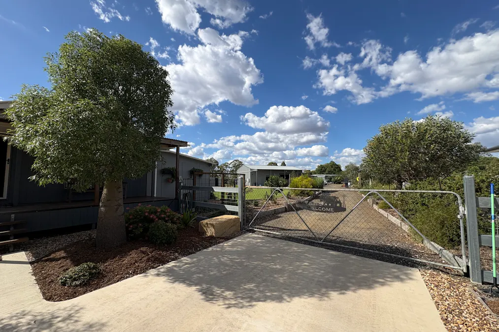 50 Vanessa Drive, Dalby, QLD, 4405 - Image 2