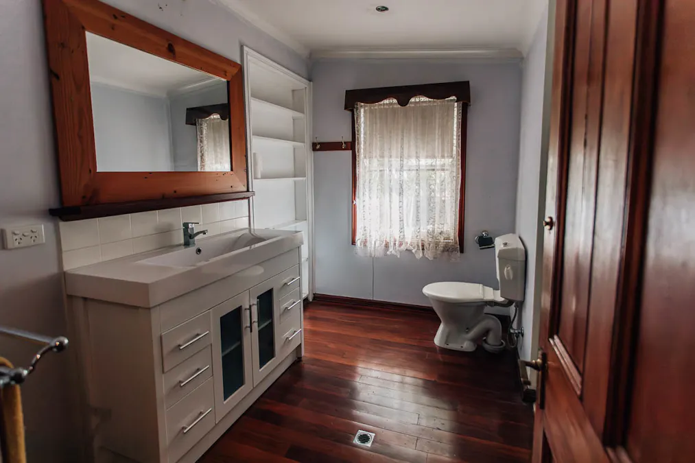 30 South Street, York, WA, 6302 - Image 9