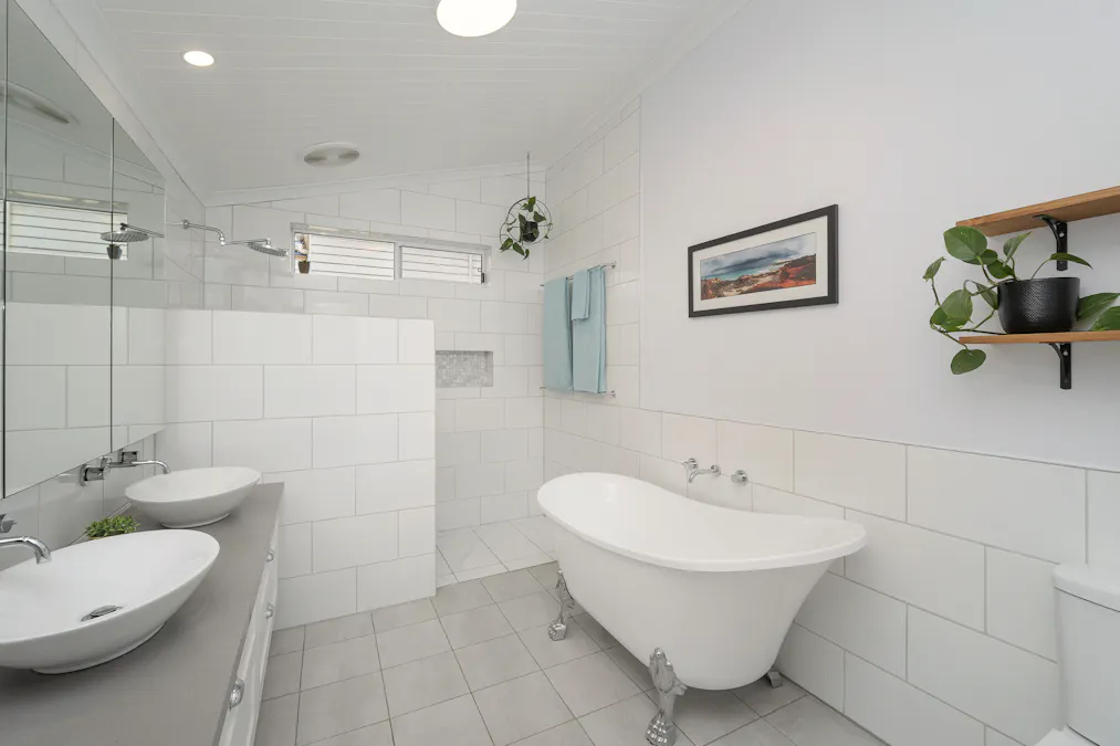 16 Clarendon Street, Hamilton, VIC, 3300 - Image 12