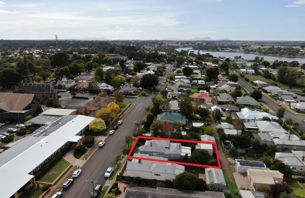 16 Clarendon Street, Hamilton, VIC, 3300 - Image 17