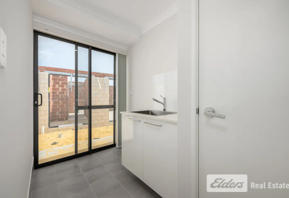 5 Kembla Way, Lakelands, WA, 6180 - Image 13