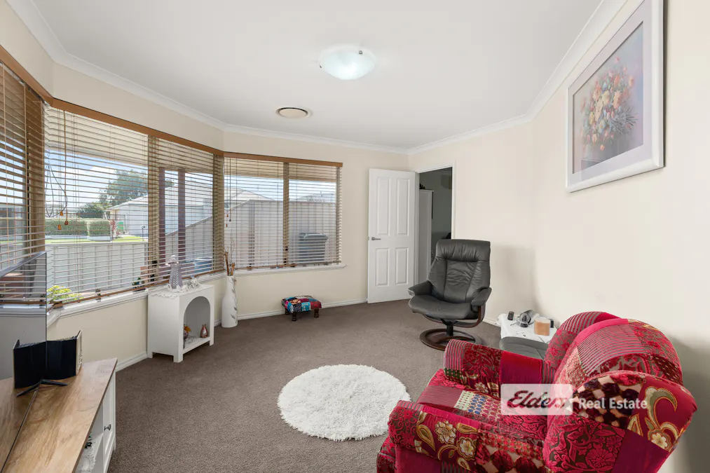 14 Westwind Crescent, Harvey, WA, 6220 - Image 11