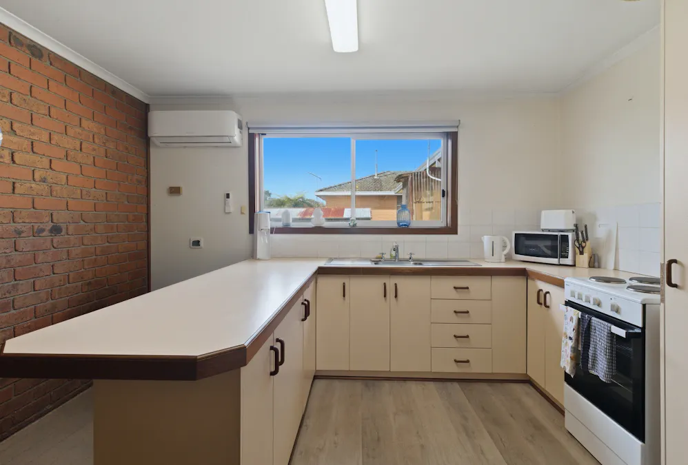 2/15 Station Street, Korumburra, VIC, 3950 - Image 2