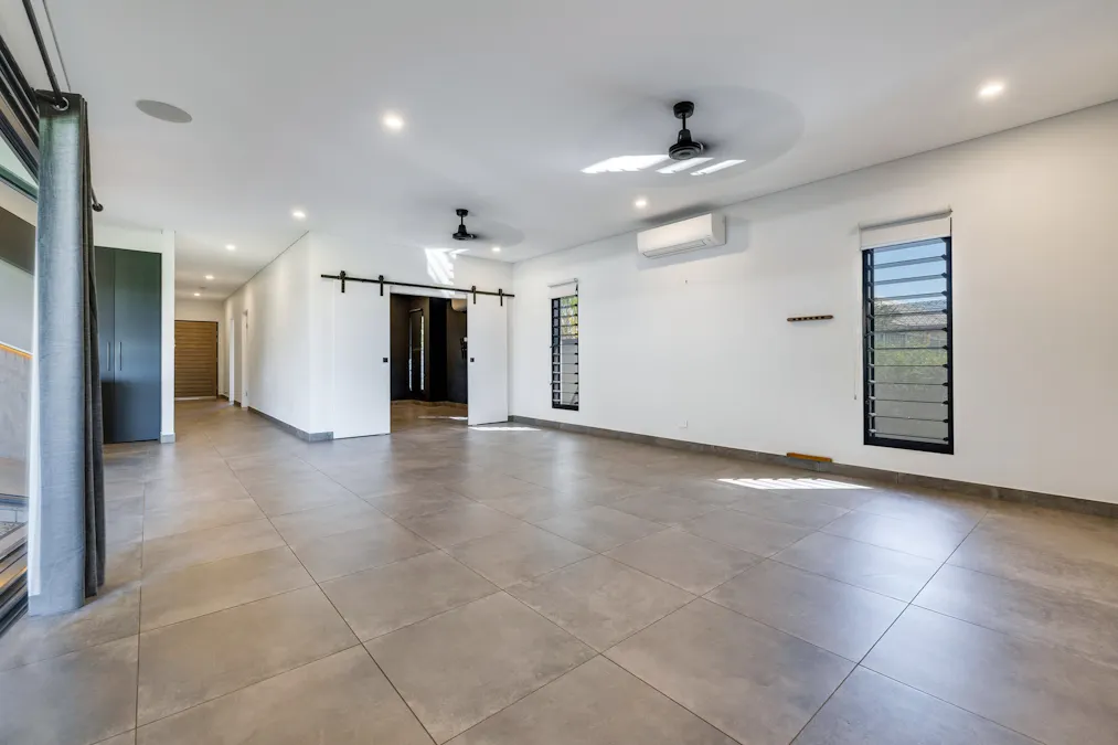 4 Wunsch Court, Zuccoli, NT, 0832 - Image 2