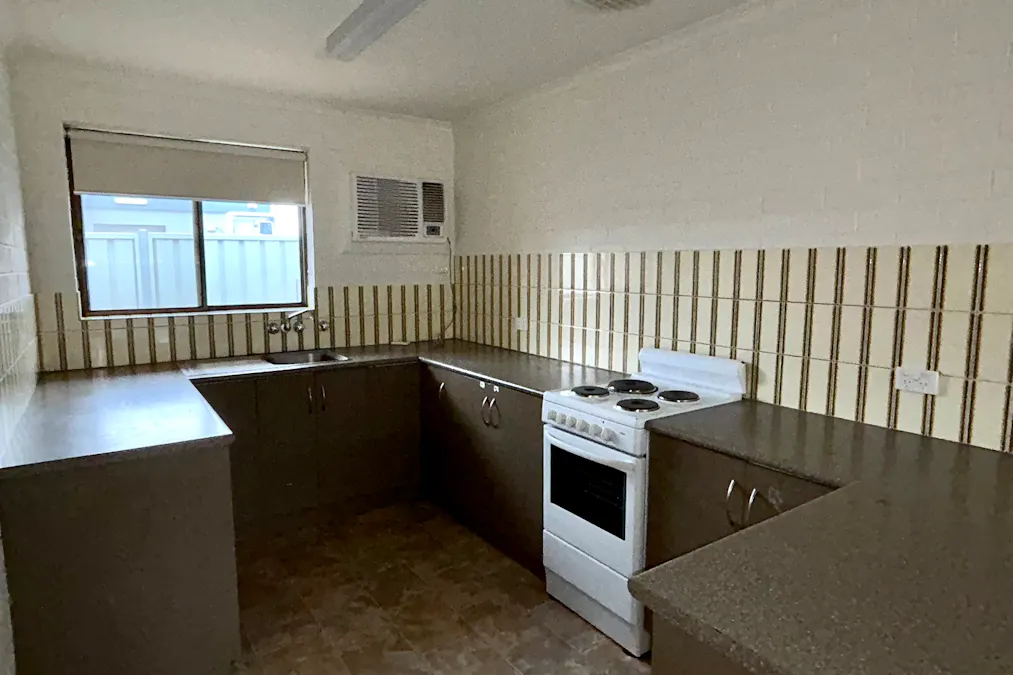 1/161 Eighteenth Street, Renmark, SA, 5341 - Image 2