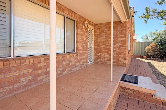 1 Linsley Street, Cobar, NSW, 2835 - Image 1