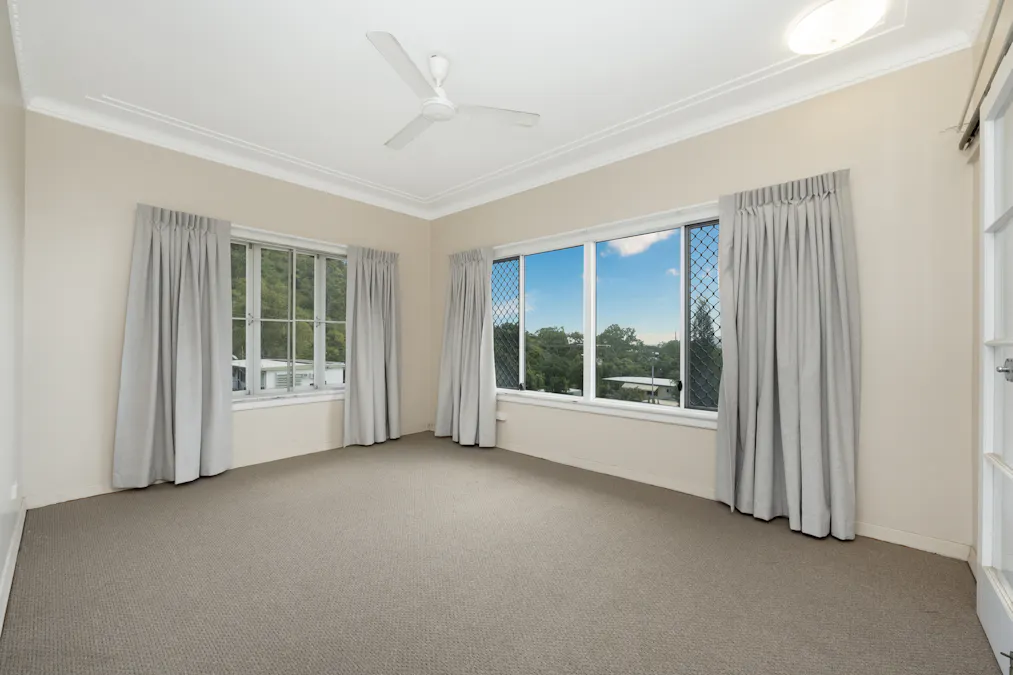 8 McCahill Street, Stuart, QLD, 4811 - Image 6