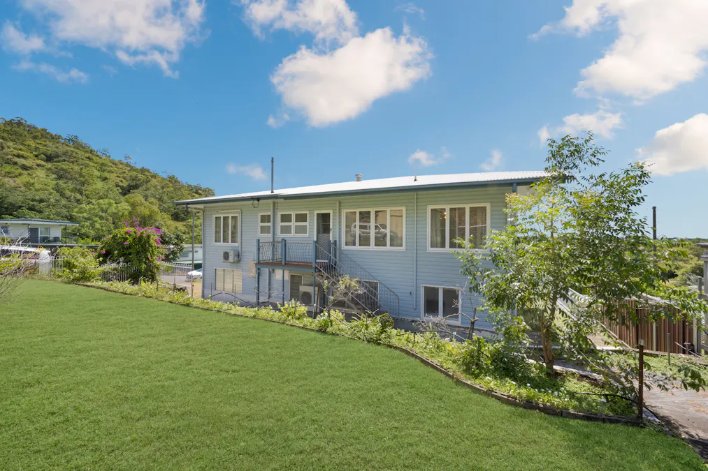 8 McCahill Street, Stuart, QLD, 4811 - Image 2