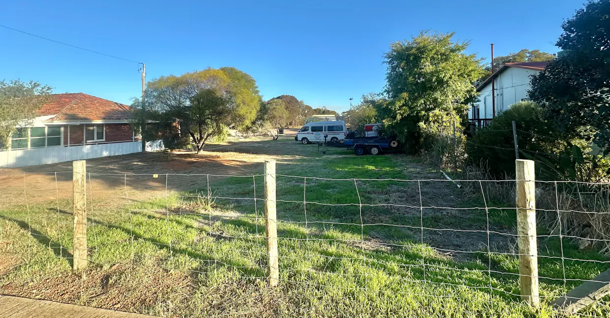 23 Taylor Street, Dumbleyung, WA, 6350 - Image 2