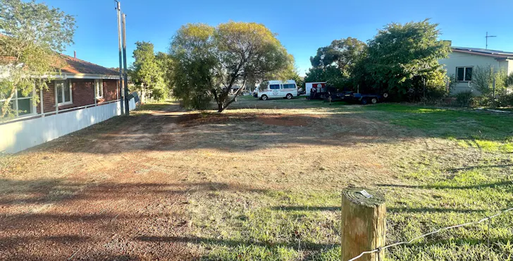 23 Taylor Street, Dumbleyung, WA, 6350 - Image 1