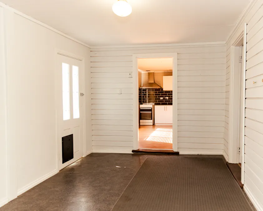 8 Ellis Road, Merredin, WA, 6415 - Image 14