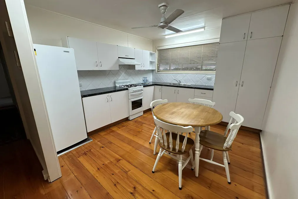 52  Pratten Street, Dalby, QLD, 4405 - Image 7