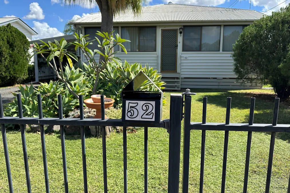 52  Pratten Street, Dalby, QLD, 4405 - Image 2