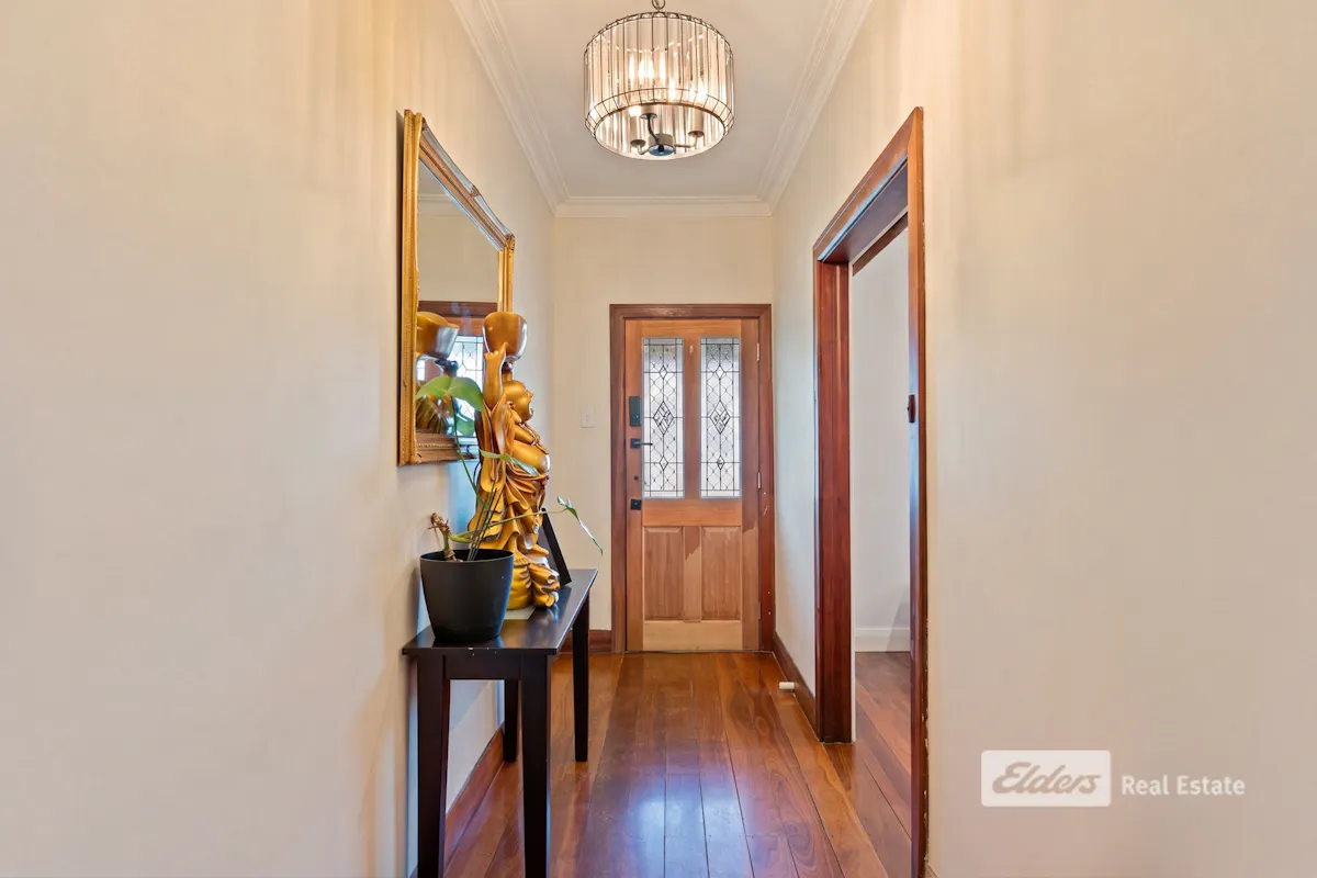 5 Castle Street — photo 3 of 18
