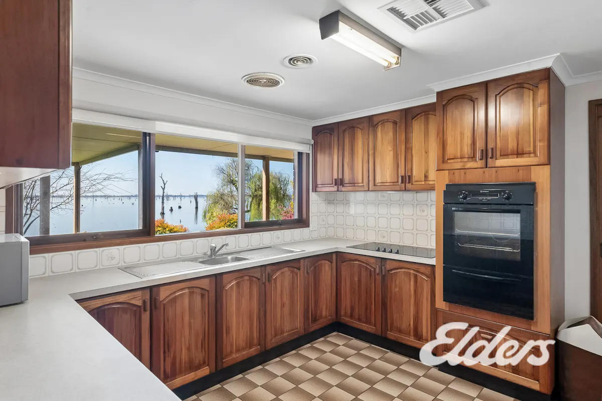 82 Stevenson Court — photo 13 of 20