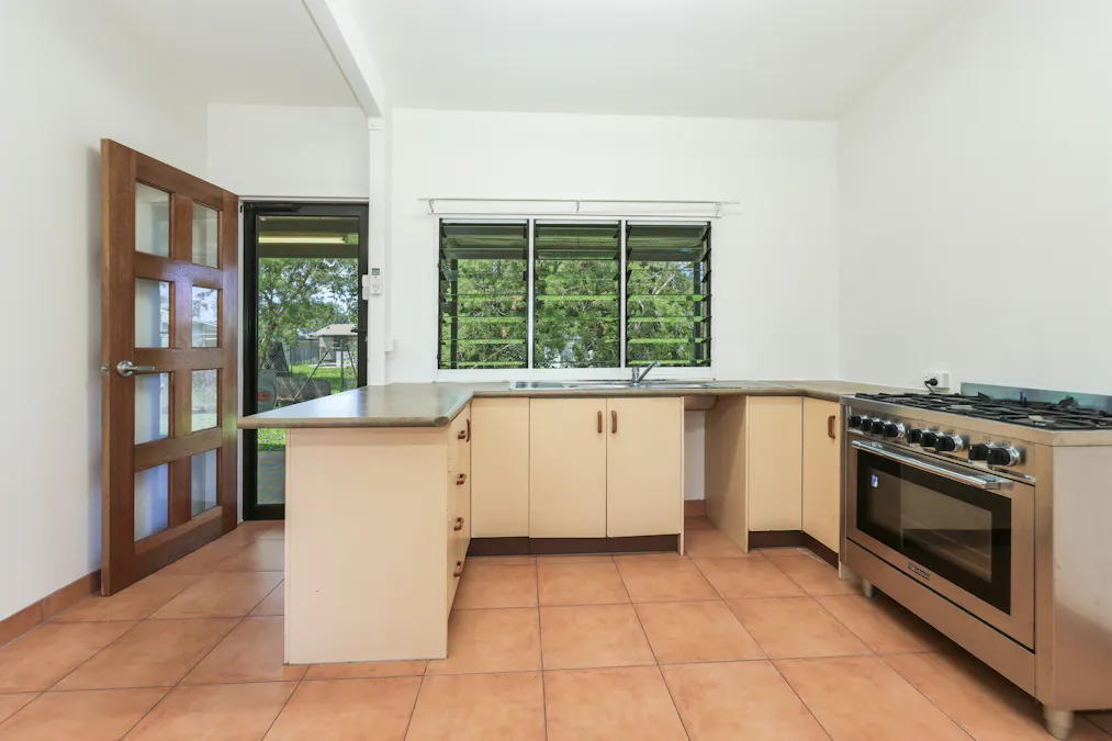 56 Gunter Court, Woodroffe, NT, 0830 - Image 2