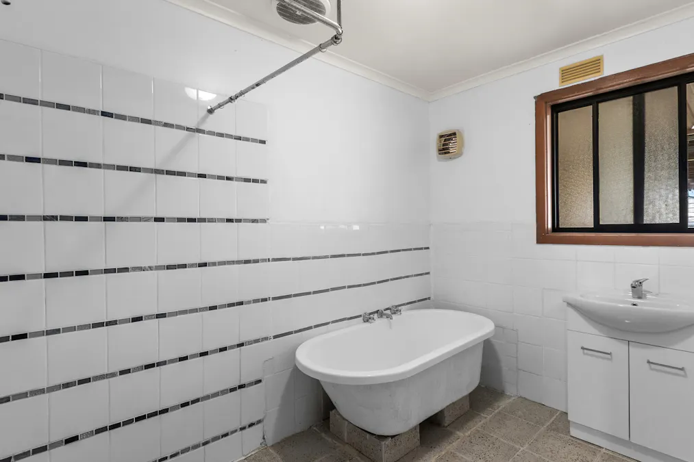 27 Walsh Street, Balaklava, SA, 5461 - Image 9