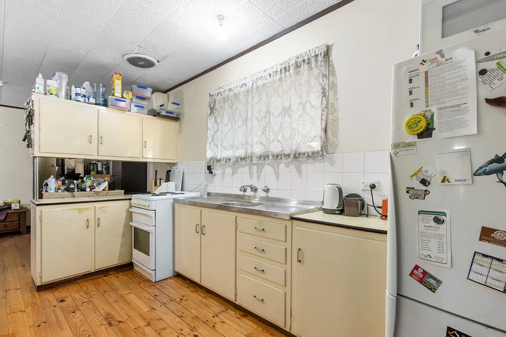 4 Lewis Street, Burra, SA, 5417 - Image 5