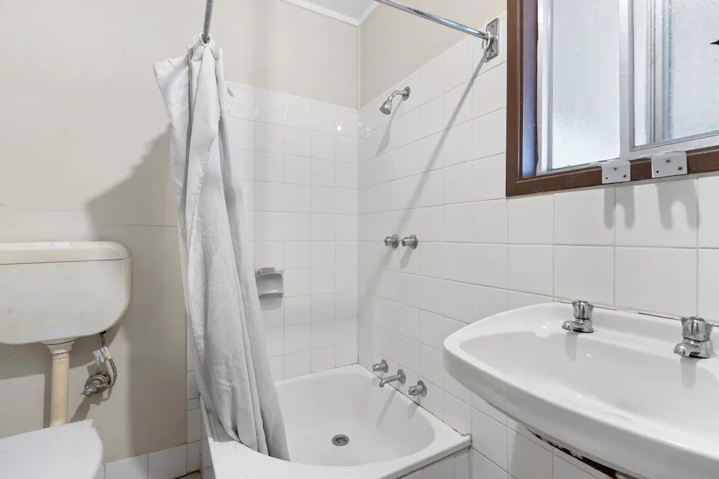 4 Lewis Street, Burra, SA, 5417 - Image 9