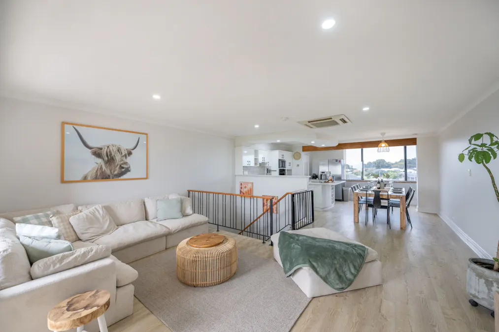 5/167 Ocean Drive, South Bunbury, WA, 6230 - Image 2