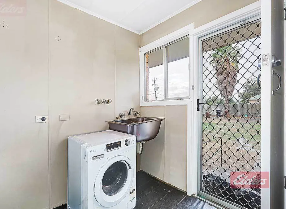 1 Hughes Street, Narrogin, WA, 6312 - Image 17