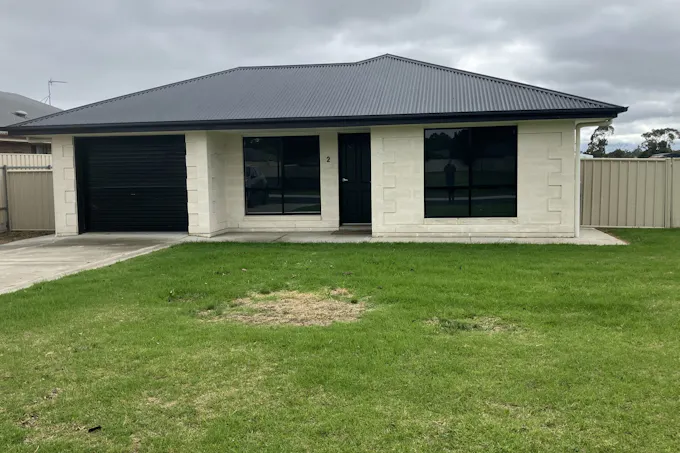 2 Premier Drive, Naracoorte, SA, 5271 - Image 1