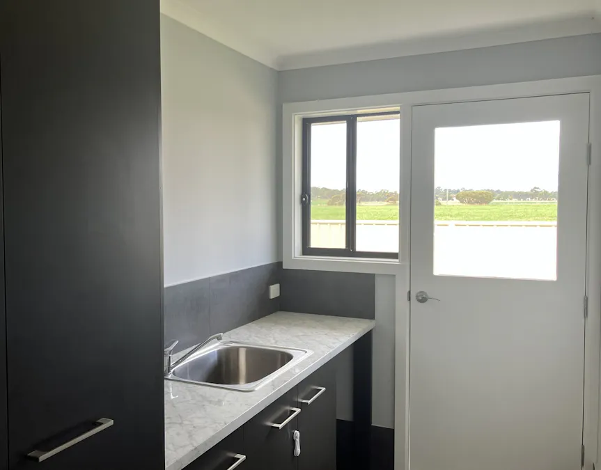 2 Premier Drive, Naracoorte, SA, 5271 - Image 13