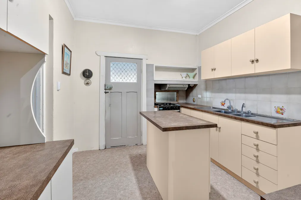 20 Dunstan Road, Waikerie, SA, 5330 - Image 3