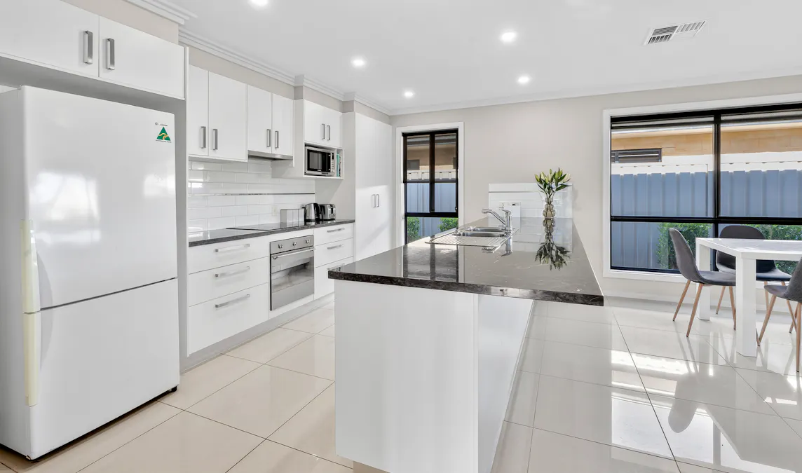 9  Dedes Drive, Renmark, SA, 5341 - Image 2