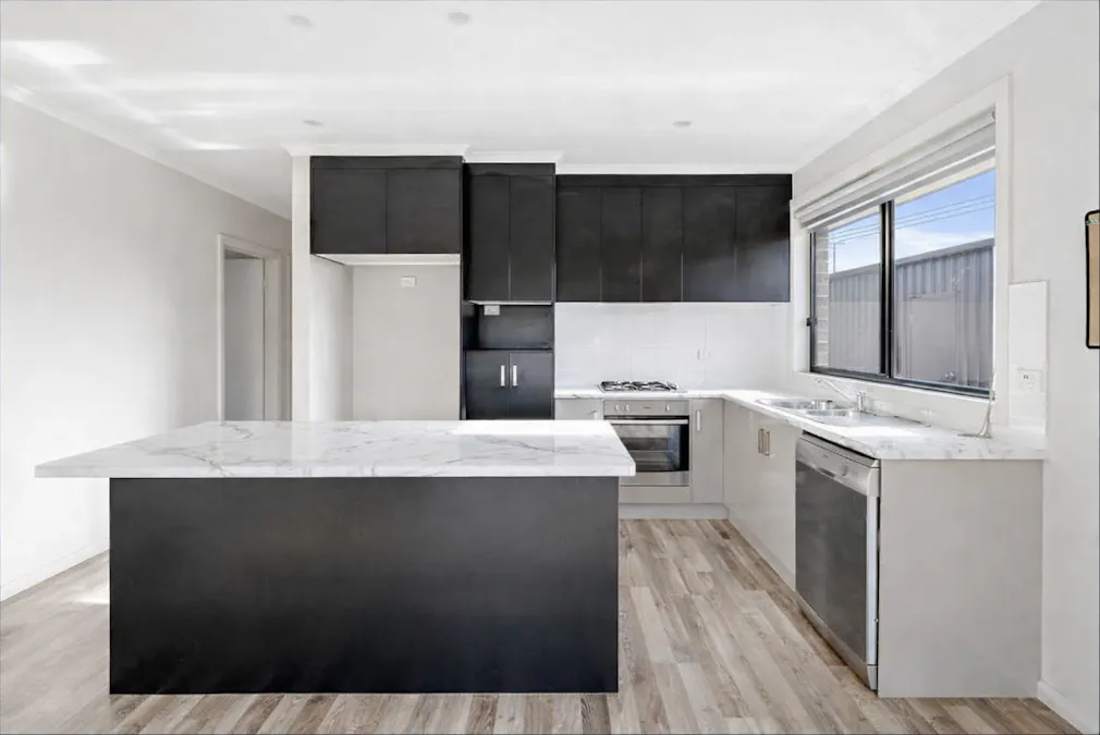 3 Mickail Court, Mount Gambier, SA, 5290 - Image 2