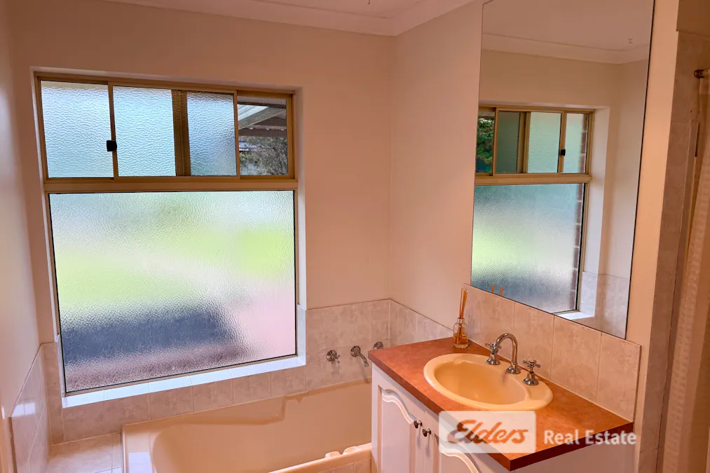 16 Meananger Crescent, Bayonet Head, WA, 6330 - Image 11